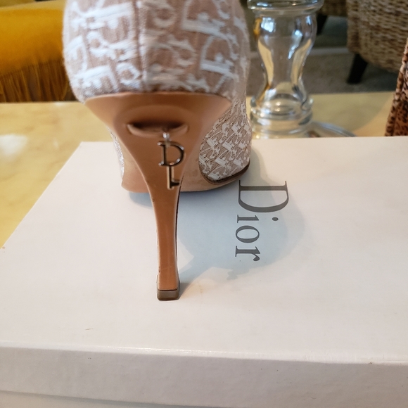 DIOR signature embroidered pump - Picture 4 of 5